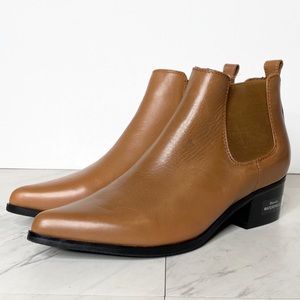 New! Blondo Emelia Chelsea Brown Leather Bootie 8M
